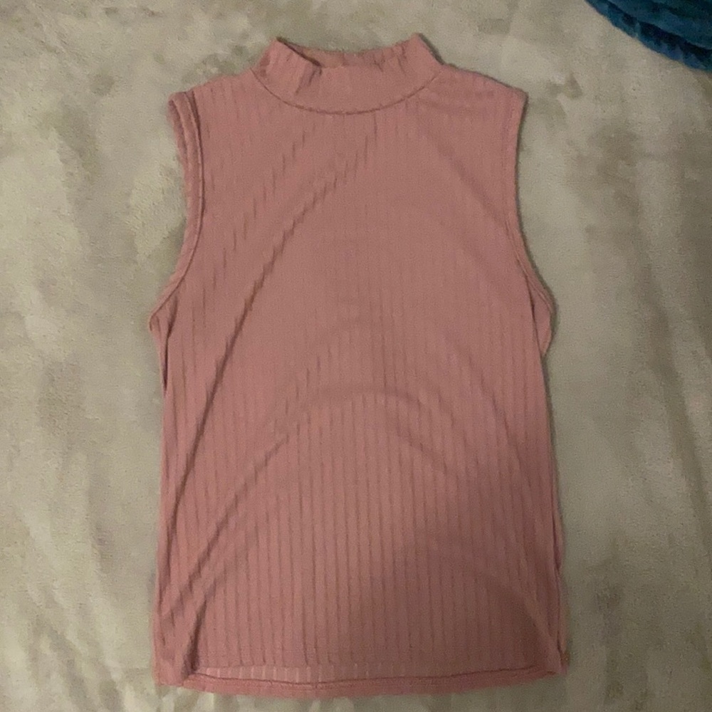 Almost new Olivia Rae dusty rose top
